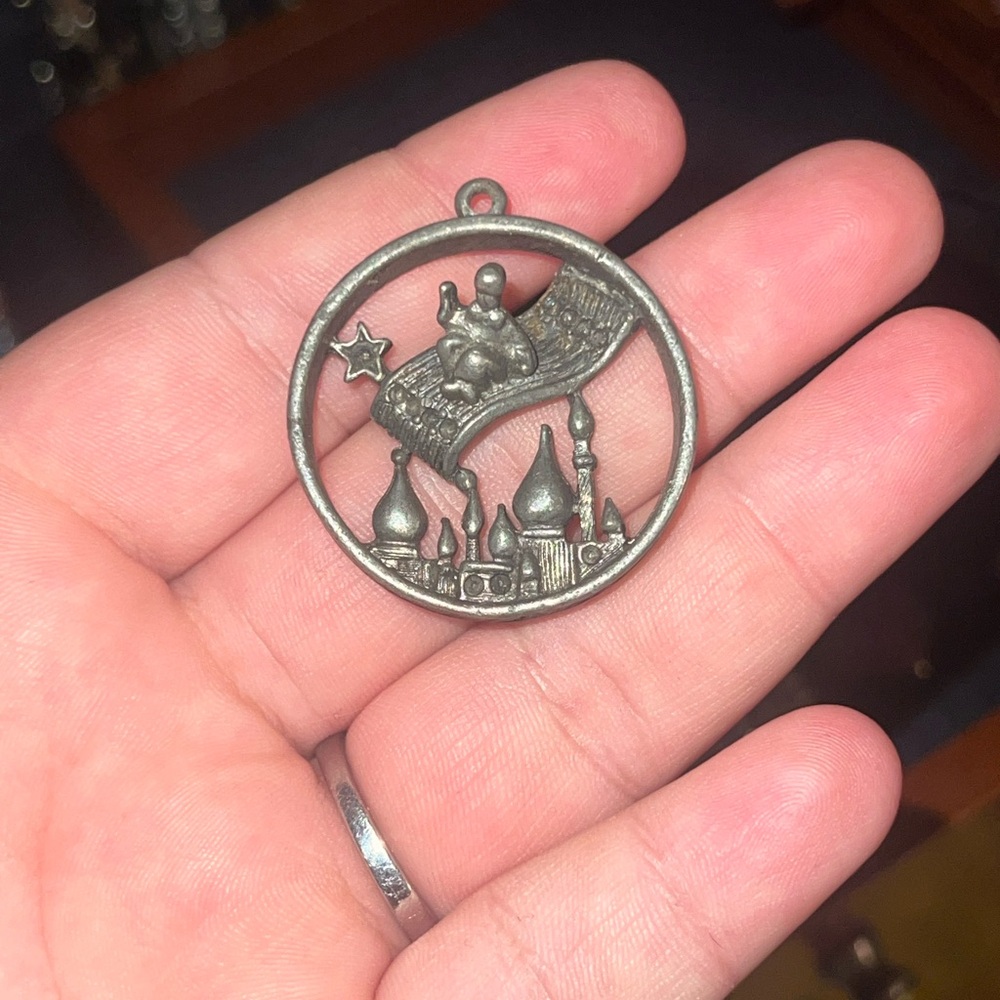Metal Vintage Pendant